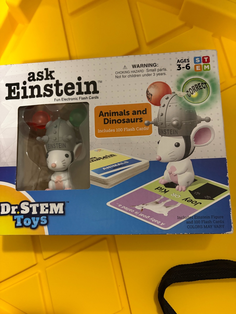 stem Ask Einstein Animals & Dinosaurs Flash Card Set - White, Gray, Red, Green